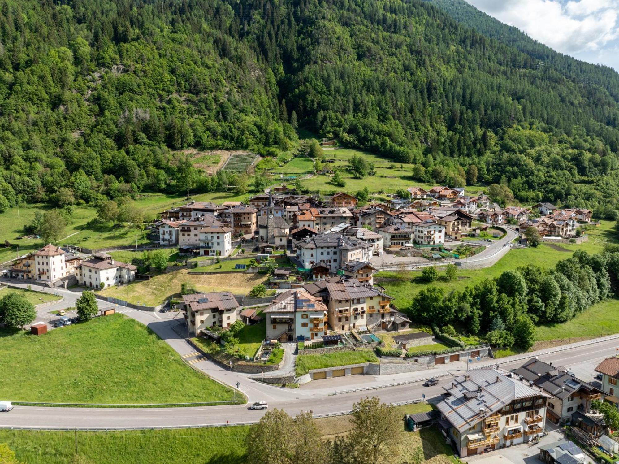 Appartamento Bianca Commezzadura Bagian luar foto